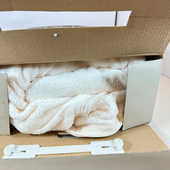 Cozy Wrap Microplush Wrap Blanket Throw Wearable Blanket 60x65 Ivory - Picture 4 of 7